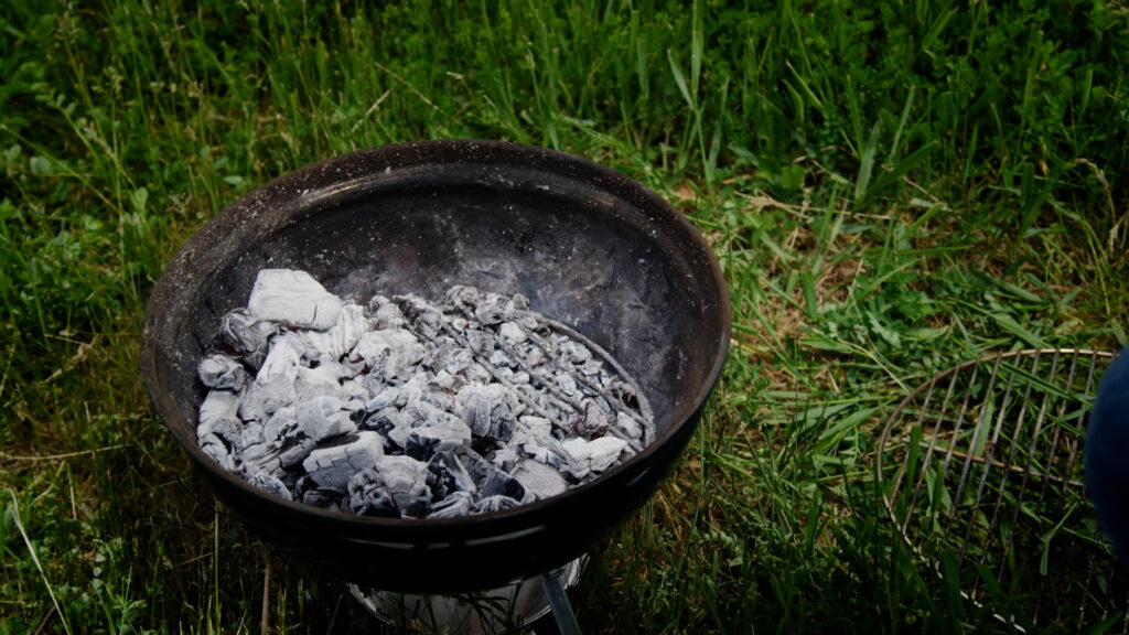 Make A Smokey Joe Into A Wood Fired Grill - What To Cook